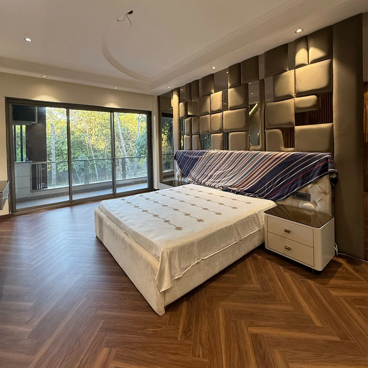 Master Bedroom 4